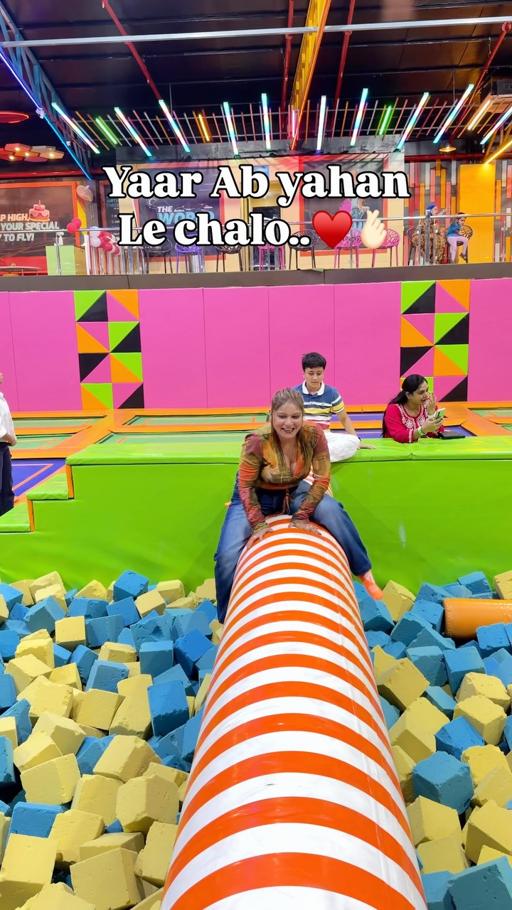 Kab chale batao ❓😃 #trampolinpark #lucknow #viralreeĺs #explore #fypppppppppppppppppppppppppppppppppppppppppppppppppppp...
